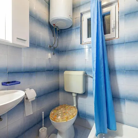 1 Bedroom Amazing In Διαμέρισμα