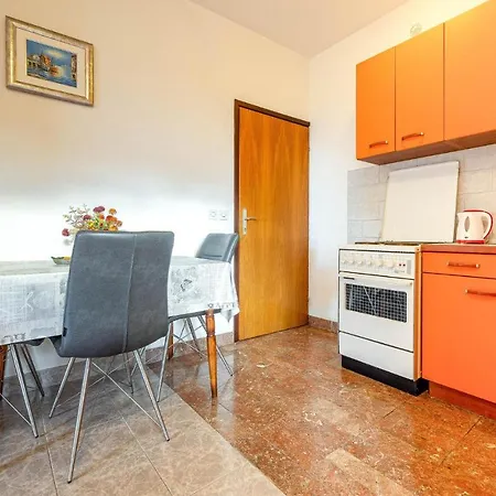 Διαμέρισμα 1 Bedroom Amazing In