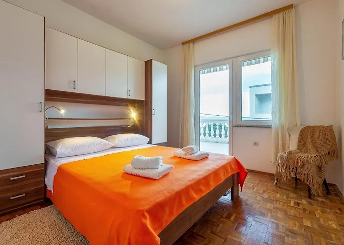 Lägenhet 1 Bedroom In *